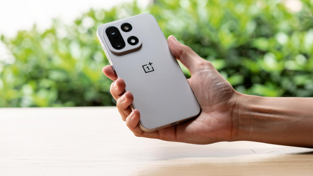 OnePlus 15T launch date, OnePlus 15T specs, OnePlus 15T 7500mAh battery, OnePlus 15T Snapdragon 8 Elite Gen 5, OnePlus 15T 165Hz display, OnePlus 15T wireless charging, OnePlus 15T release date China, OnePlus 15T compact flagship 2026