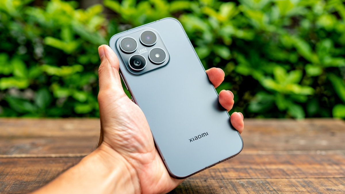 Xiaomi 17 battery life, Xiaomi 17 vs Galaxy S26, Xiaomi 17 vs iPhone 17, compact flagship 2026, silicon carbon battery, 6330mAh, Xiaomi 17 price